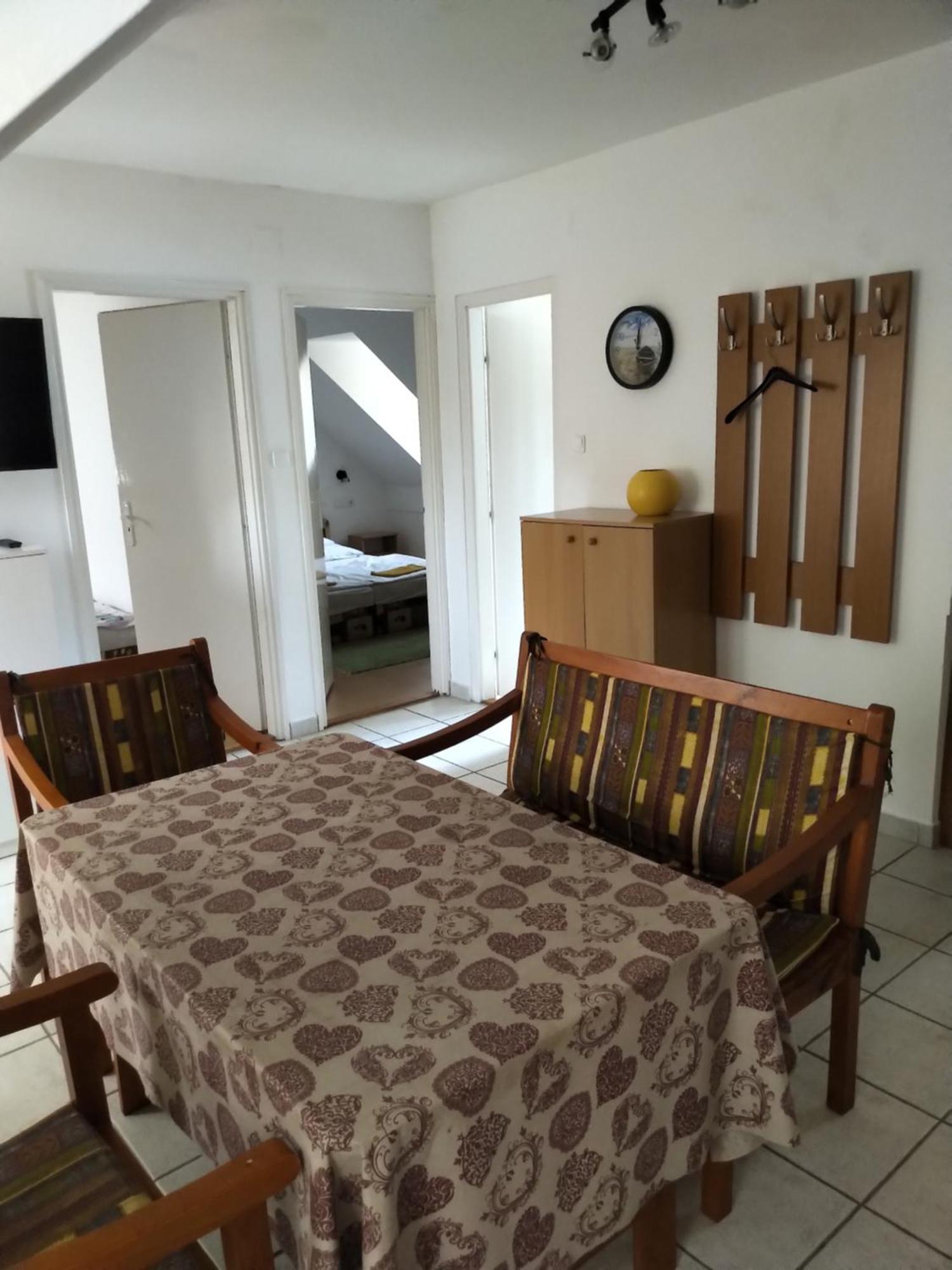 פוניארצוושהג' Reteshaz Strudelhaus Apartmanhaz מראה חיצוני תמונה